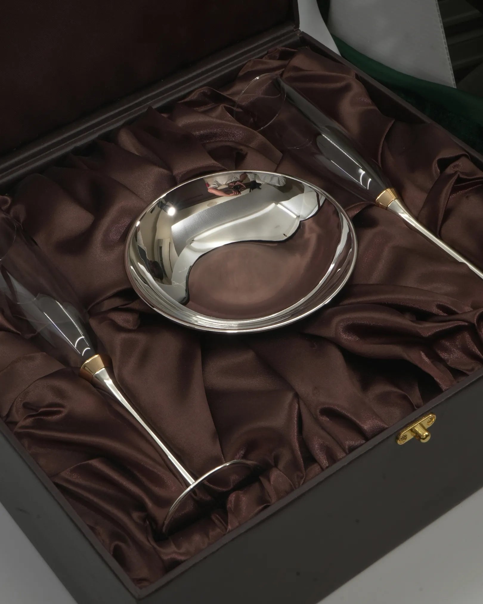 Luxury Champagne Flute & Serving Bowl Gift Set