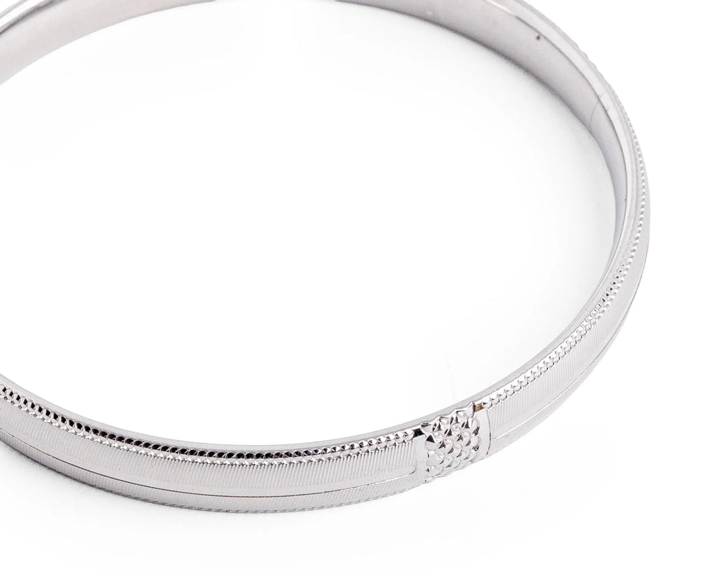 Keepsakes Classic Textured Silver Kada
