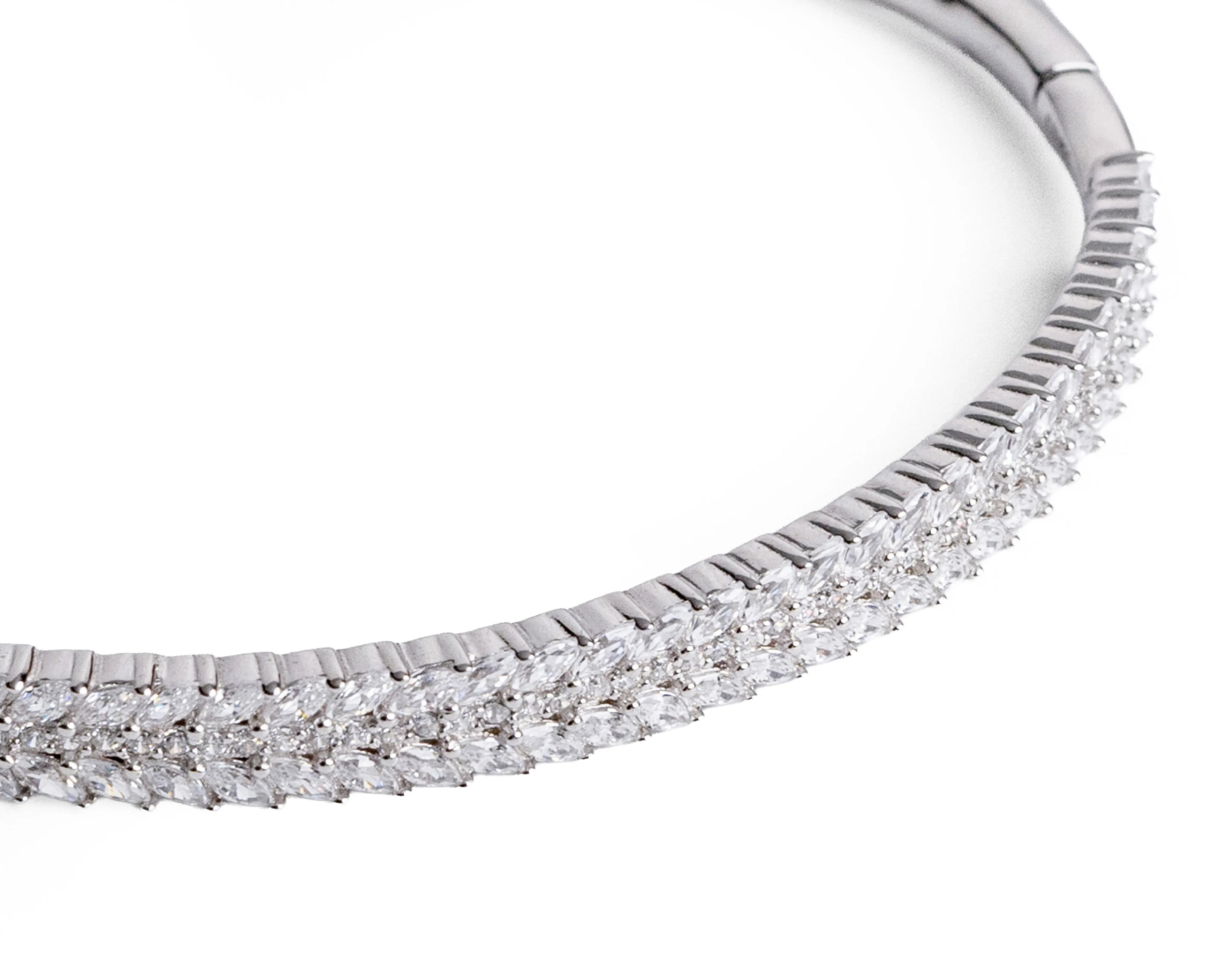 Keepsakes Celestial Spark 925 Silver Oval Kada Bracelet